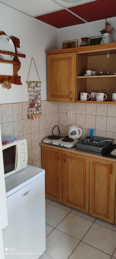 Veľký MederHodosi Apartmanアパートメント エクステリア 写真